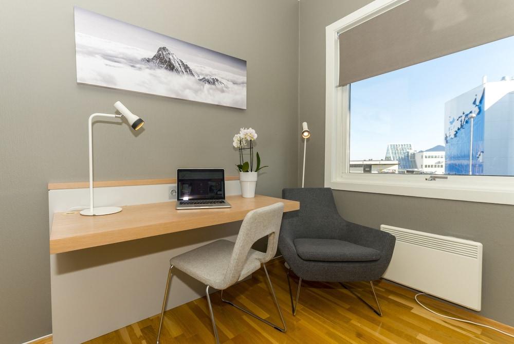 Hotel Aurora Svolvaer Ngoại thất bức ảnh