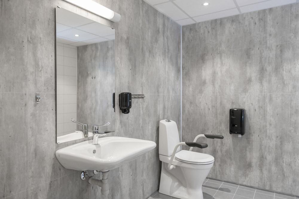 Hotel Aurora Svolvaer Ngoại thất bức ảnh