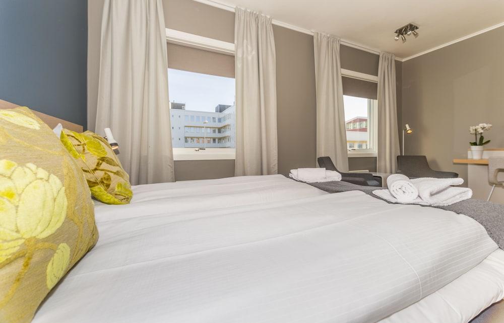 Hotel Aurora Svolvaer Ngoại thất bức ảnh