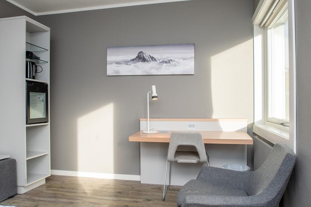 Hotel Aurora Svolvaer Ngoại thất bức ảnh